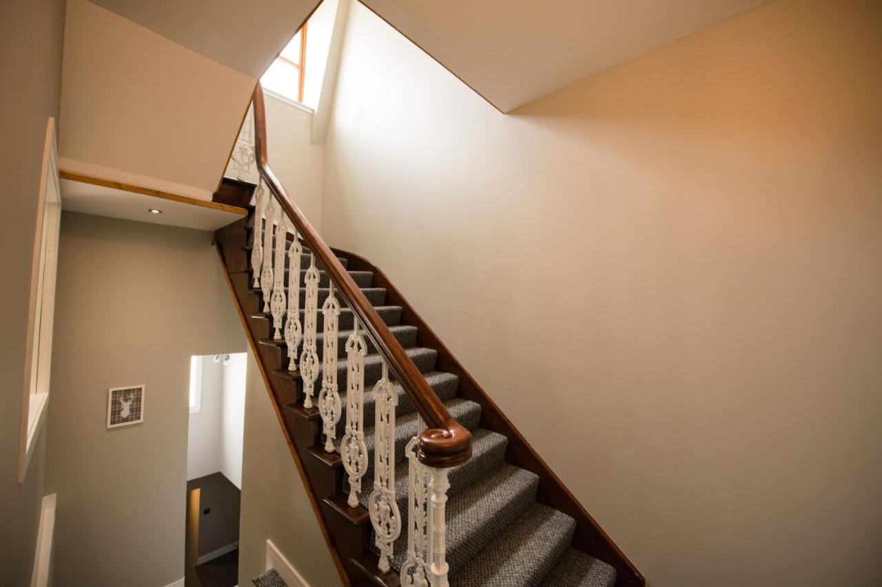 The Townhouse Villa Fort William Exterior photo